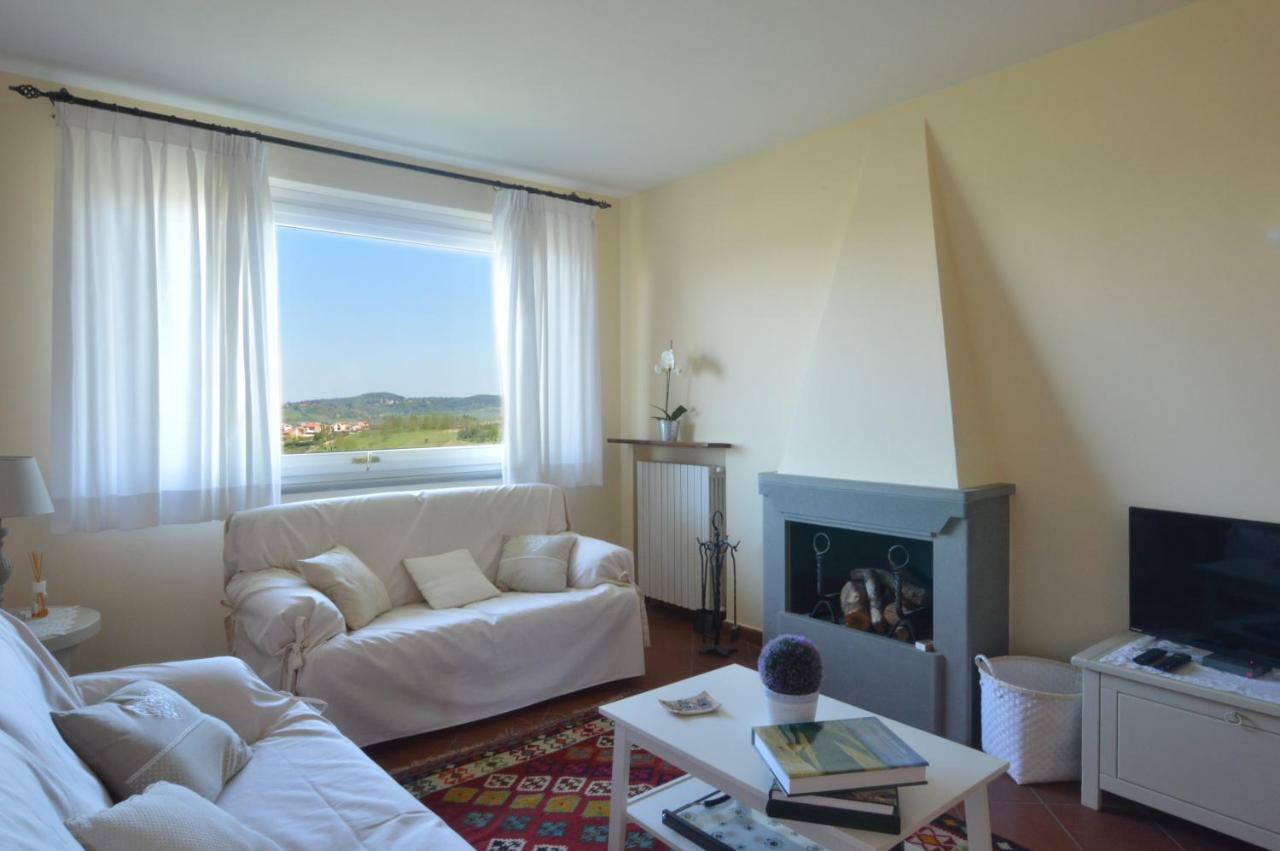 La Casa Di Chloe Apartment Poggibonsi Ngoại thất bức ảnh