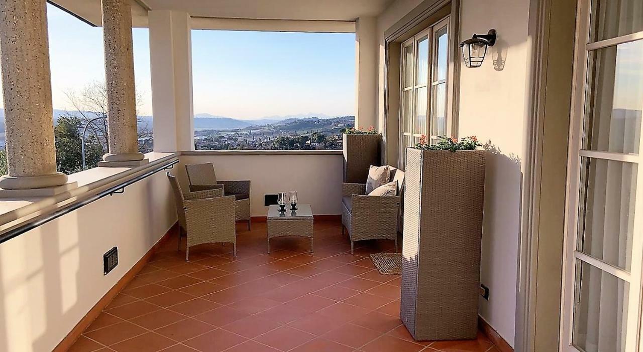 La Casa Di Chloe Apartment Poggibonsi Ngoại thất bức ảnh